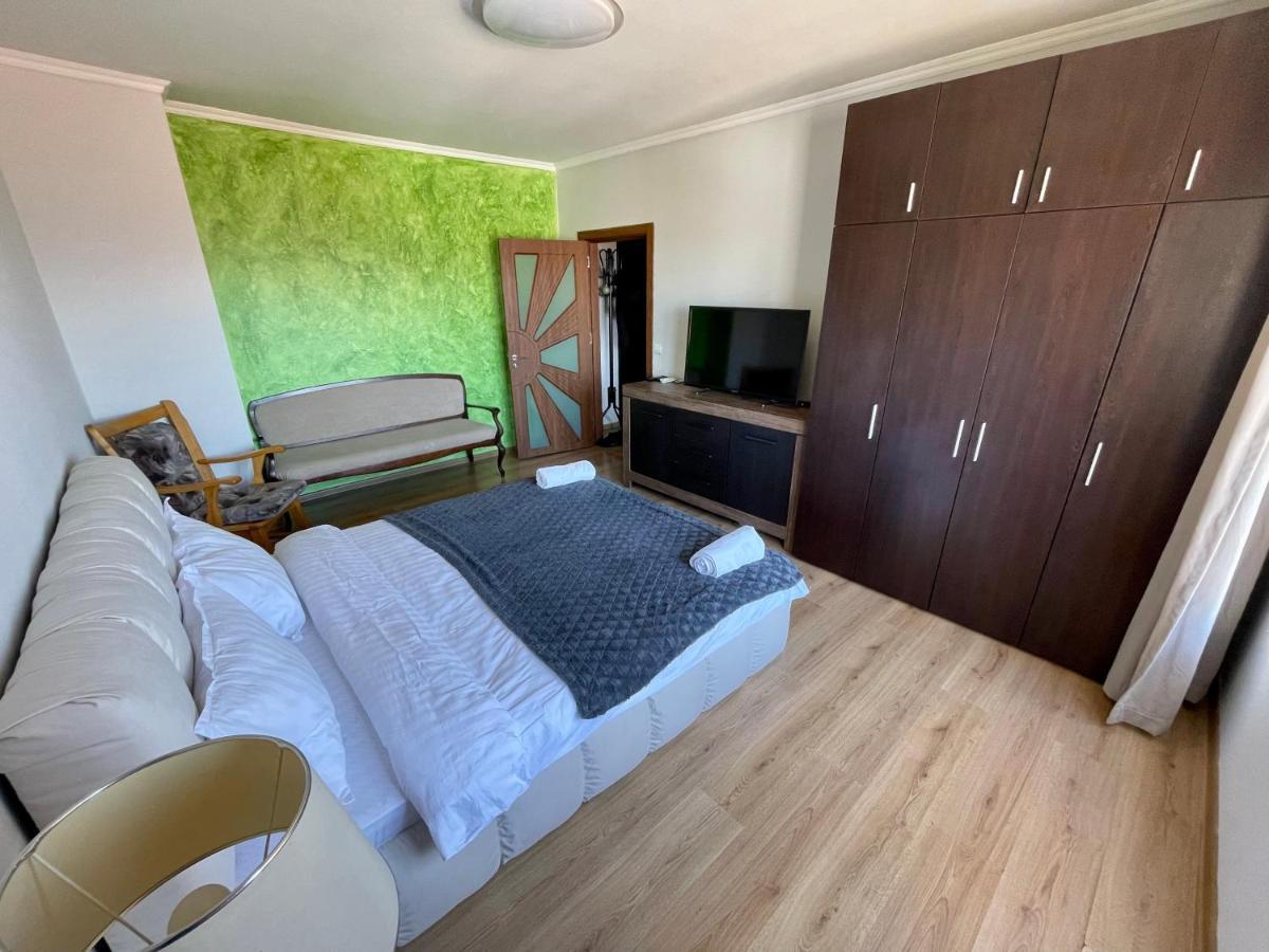 Amazing View Central 1 Bedroom Apartment Pazardzhik Exterior photo